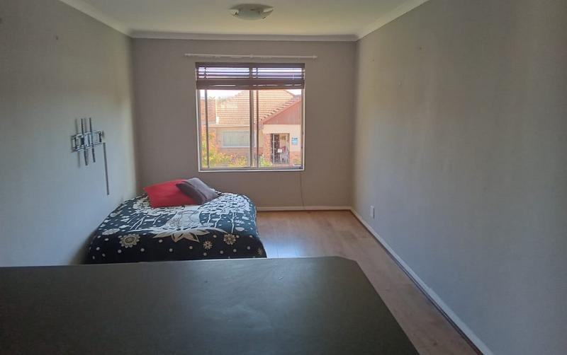 2 Bedroom Property for Sale in Churchill Estate Western Cape
